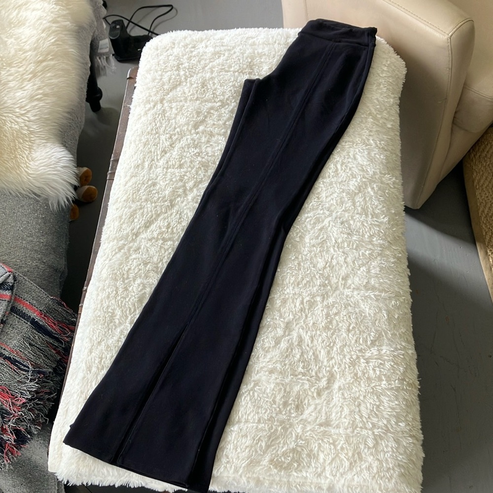 Alo flared front slip leggings